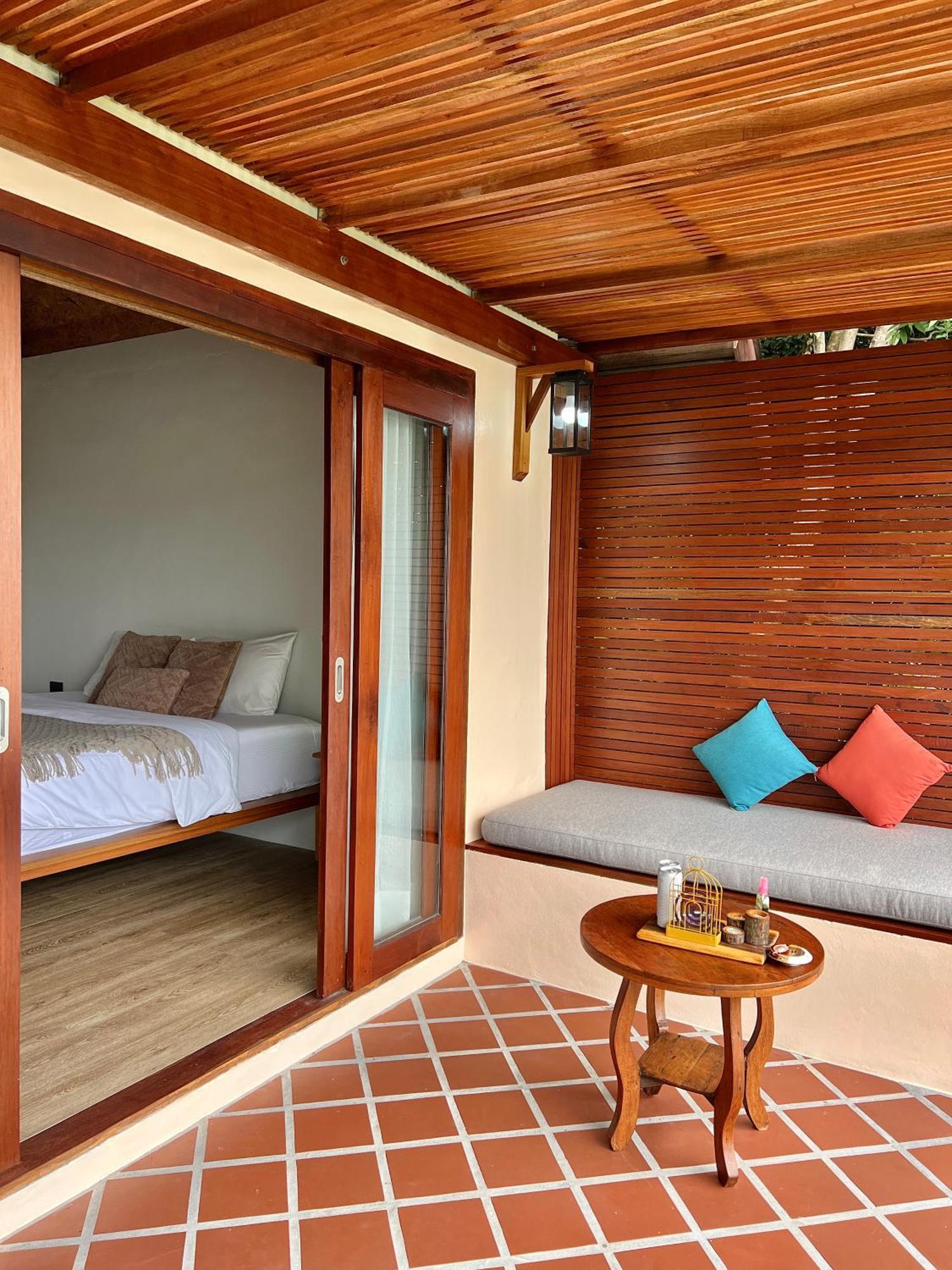 Baan Talay Resort & Yoga Ко Тао Екстериор снимка